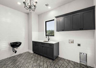 austin / round mountain custom home - laundry room